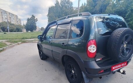 Chevrolet Niva I рестайлинг, 2018 год, 685 000 рублей, 6 фотография