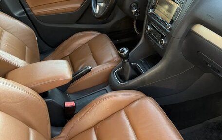 Volkswagen Golf VI, 2010 год, 800 000 рублей, 9 фотография