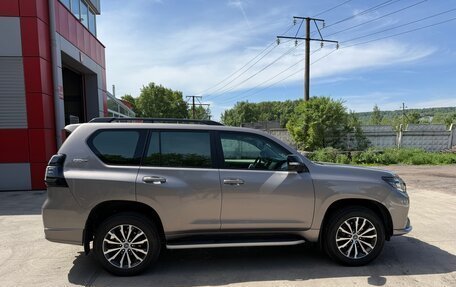 Toyota Land Cruiser Prado 150 рестайлинг 2, 2021 год, 7 200 000 рублей, 3 фотография