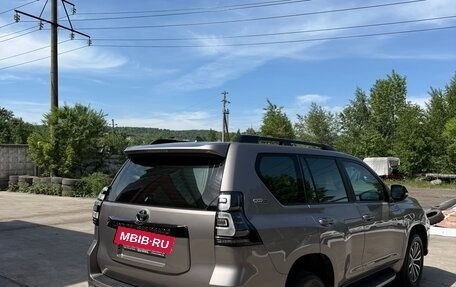 Toyota Land Cruiser Prado 150 рестайлинг 2, 2021 год, 7 200 000 рублей, 4 фотография