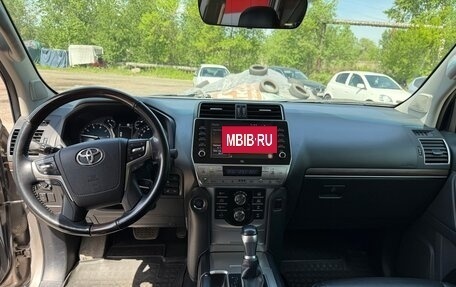Toyota Land Cruiser Prado 150 рестайлинг 2, 2021 год, 7 200 000 рублей, 10 фотография