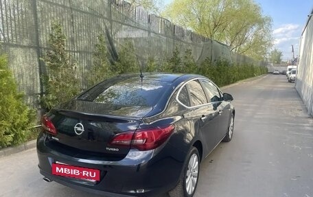 Opel Astra J, 2013 год, 690 000 рублей, 9 фотография