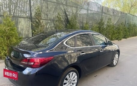 Opel Astra J, 2013 год, 690 000 рублей, 8 фотография