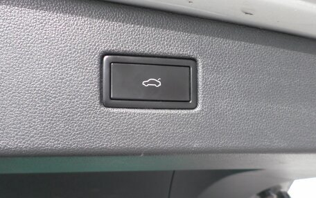 Volkswagen Tiguan II, 2018 год, 3 100 000 рублей, 17 фотография