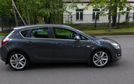 Opel Astra J, 2014 год, 1 100 000 рублей, 3 фотография