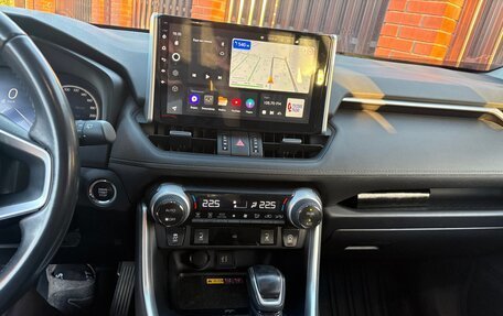Toyota RAV4, 2023 год, 3 150 000 рублей, 16 фотография