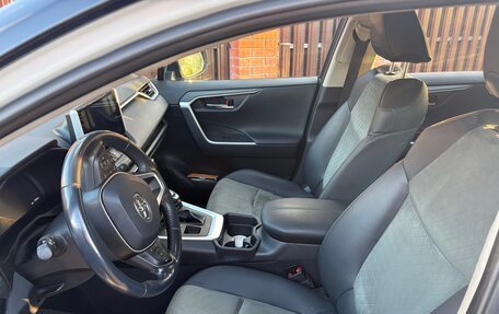 Toyota RAV4, 2023 год, 3 150 000 рублей, 14 фотография