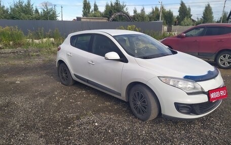 Renault Megane III, 2012 год, 700 000 рублей, 2 фотография