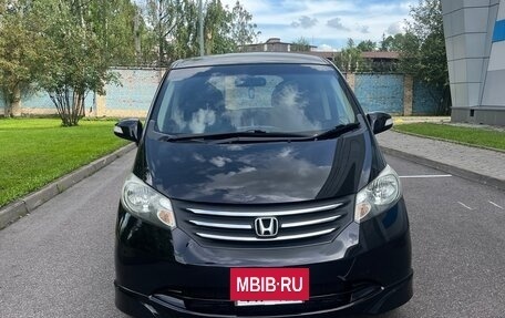 Honda Freed I, 2010 год, 1 098 000 рублей, 3 фотография
