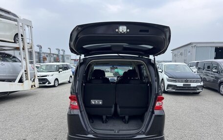 Honda Freed I, 2010 год, 1 098 000 рублей, 14 фотография