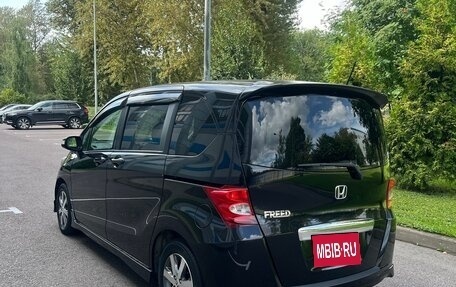 Honda Freed I, 2010 год, 1 098 000 рублей, 4 фотография