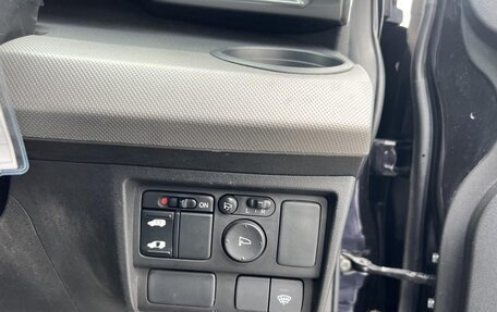 Honda Freed I, 2010 год, 1 098 000 рублей, 19 фотография