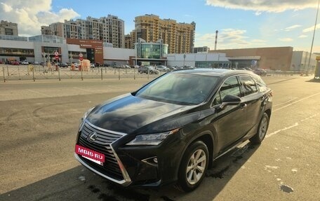 Lexus RX IV рестайлинг, 2017 год, 3 650 000 рублей, 4 фотография