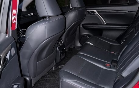 Lexus RX IV рестайлинг, 2019 год, 4 800 000 рублей, 6 фотография