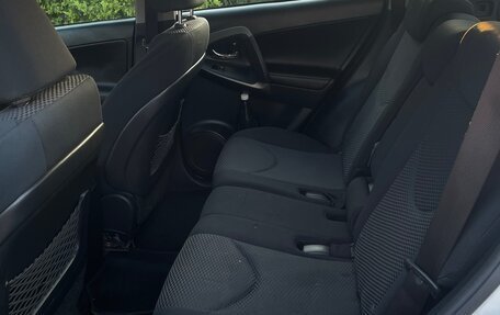 Toyota RAV4, 2011 год, 1 470 000 рублей, 12 фотография