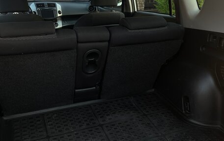 Toyota RAV4, 2011 год, 1 470 000 рублей, 14 фотография