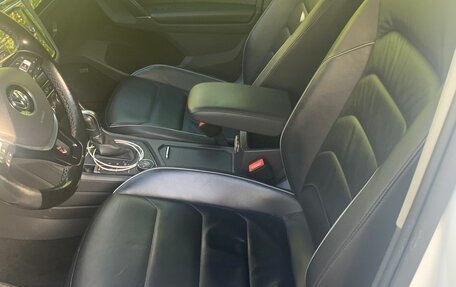 Volkswagen Tiguan II, 2017 год, 2 600 000 рублей, 8 фотография