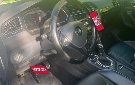 Volkswagen Tiguan II, 2017 год, 2 600 000 рублей, 6 фотография