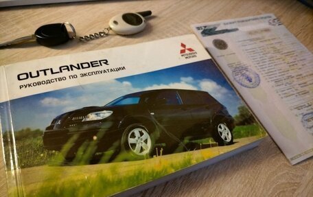 Mitsubishi Outlander III рестайлинг 3, 2006 год, 540 000 рублей, 10 фотография