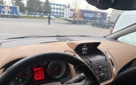 Opel Zafira C рестайлинг, 2013 год, 650 000 рублей, 17 фотография