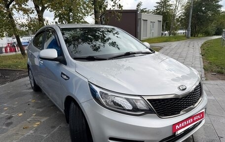 KIA Rio III рестайлинг, 2015 год, 1 045 000 рублей, 25 фотография