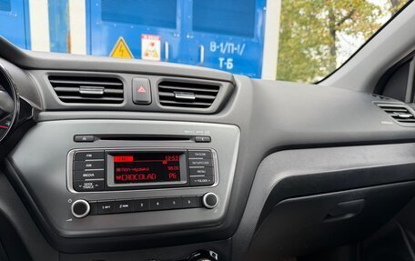 KIA Rio III рестайлинг, 2015 год, 1 045 000 рублей, 34 фотография