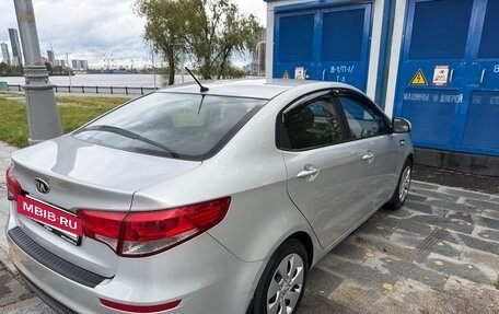 KIA Rio III рестайлинг, 2015 год, 1 045 000 рублей, 35 фотография
