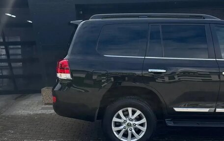 Toyota Land Cruiser 200, 2018 год, 6 650 000 рублей, 11 фотография
