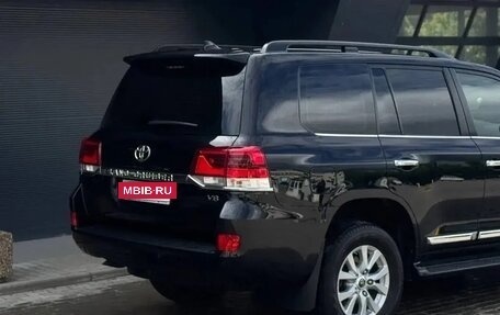 Toyota Land Cruiser 200, 2018 год, 6 650 000 рублей, 15 фотография