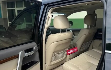 Toyota Land Cruiser 200, 2018 год, 6 650 000 рублей, 19 фотография