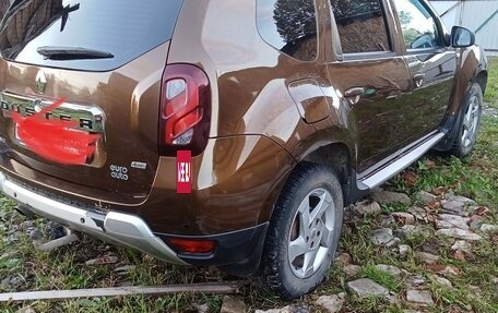 Renault Duster I рестайлинг, 2015 год, 1 000 000 рублей, 2 фотография