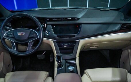 Cadillac XT5 I рестайлинг, 2017 год, 2 800 000 рублей, 12 фотография