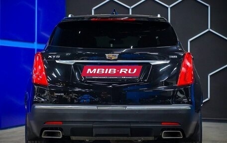 Cadillac XT5 I рестайлинг, 2017 год, 2 800 000 рублей, 8 фотография