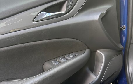 Opel Insignia II рестайлинг, 2019 год, 1 890 000 рублей, 33 фотография