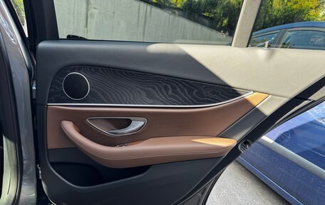 Mercedes-Benz E-Класс, 2016 год, 2 650 000 рублей, 10 фотография
