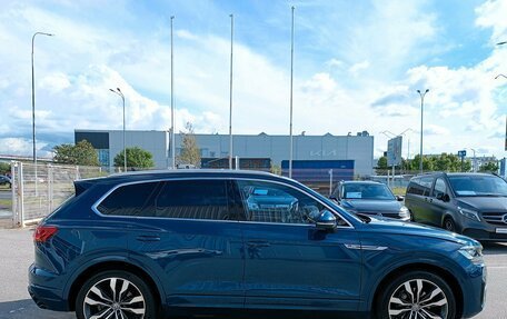 Volkswagen Touareg III, 2020 год, 5 300 000 рублей, 8 фотография