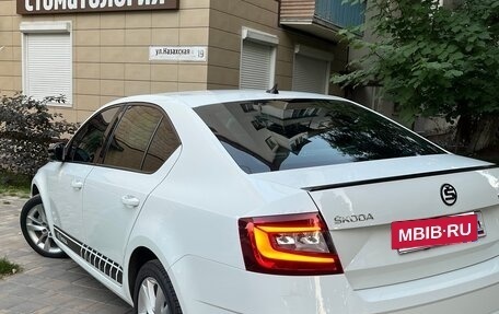 Skoda Octavia, 2018 год, 1 999 000 рублей, 2 фотография