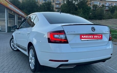 Skoda Octavia, 2018 год, 1 999 000 рублей, 9 фотография