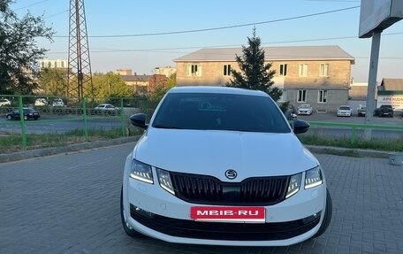 Skoda Octavia, 2018 год, 1 999 000 рублей, 13 фотография