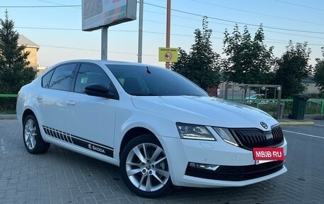 Skoda Octavia, 2018 год, 1 999 000 рублей, 11 фотография