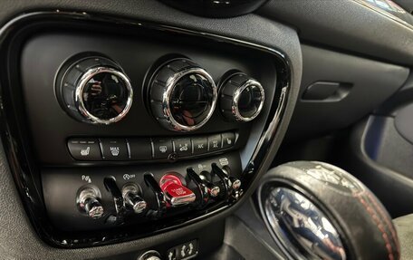 MINI Clubman, 2017 год, 2 650 000 рублей, 15 фотография