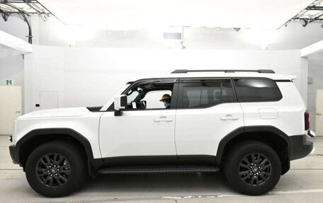 Toyota Land Cruiser Prado, 2025 год, 7 150 000 рублей, 3 фотография