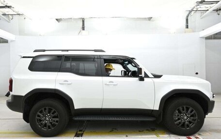 Toyota Land Cruiser Prado, 2025 год, 7 150 000 рублей, 4 фотография
