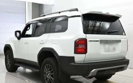 Toyota Land Cruiser Prado, 2025 год, 7 150 000 рублей, 6 фотография