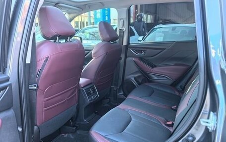 Subaru Forester, 2025 год, 4 000 000 рублей, 10 фотография