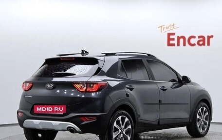 KIA Stonic, 2020 год, 1 400 000 рублей, 3 фотография