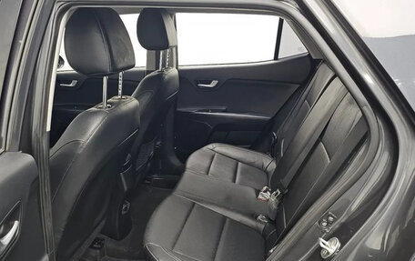 KIA Stonic, 2020 год, 1 400 000 рублей, 7 фотография