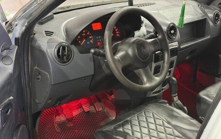 Renault Logan I, 2006 год, 120 000 рублей, 3 фотография
