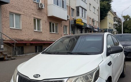 KIA Rio III рестайлинг, 2014 год, 350 000 рублей, 2 фотография