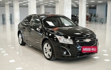 Chevrolet Cruze II, 2013 год, 811 000 рублей, 3 фотография